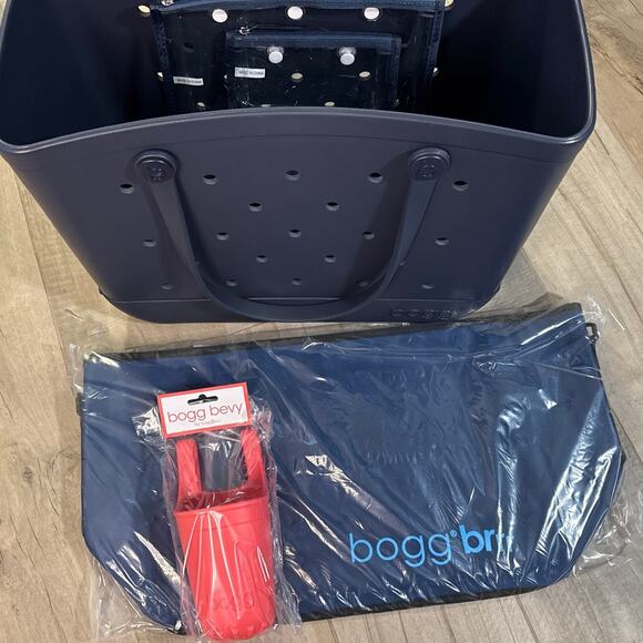BOGG Navy With Envy Bag XL Tote W/ Bevy Cup, BRRR Cooler Insert~ NWT - Picture 3 of 4